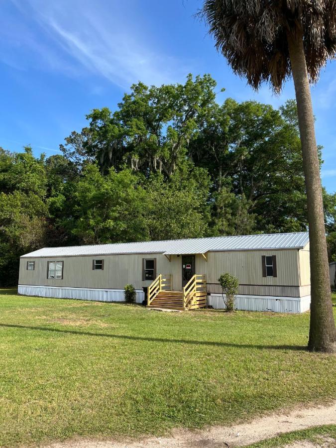 Hogarth Apartment Beaufort Exterior photo